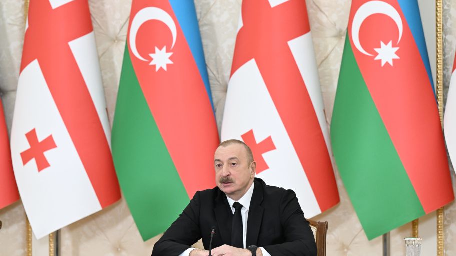 prezident-azerbaycanla-gurcustan-arasinda-yuksekseviyyeli-temaslar-muntezem-xarakter-dasiyir-siyasi-dialoq-fealdir-1744791973
