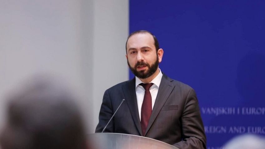 Ermənistan XİN: İrəvan Bakı ilə dərhal sülh sazişi imzalamağa hazırdır