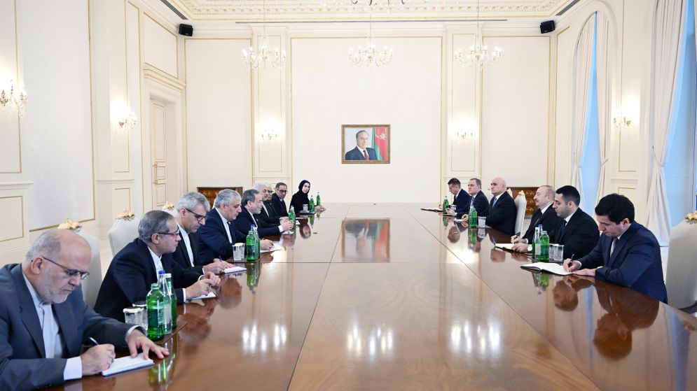 İlham Əliyev İranın xarici işlər nazirini qəbul edib