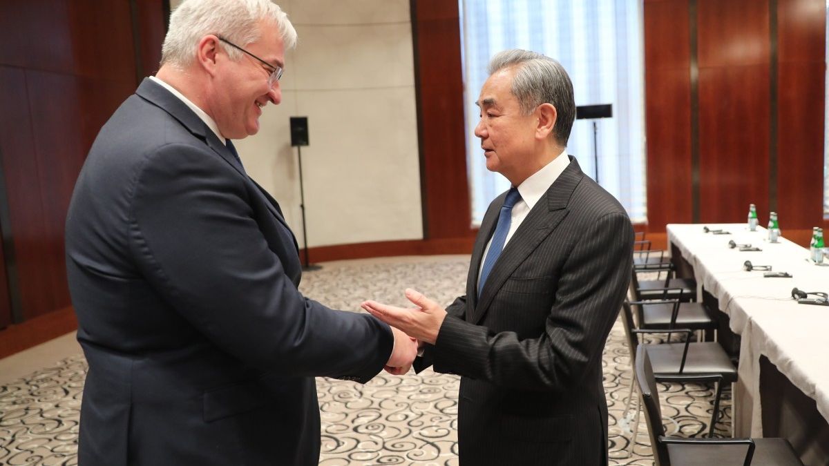 Çin XİN: Pekin Ukrayna böhranının tezliklə siyasi həllində konstruktiv rol oynayacaq