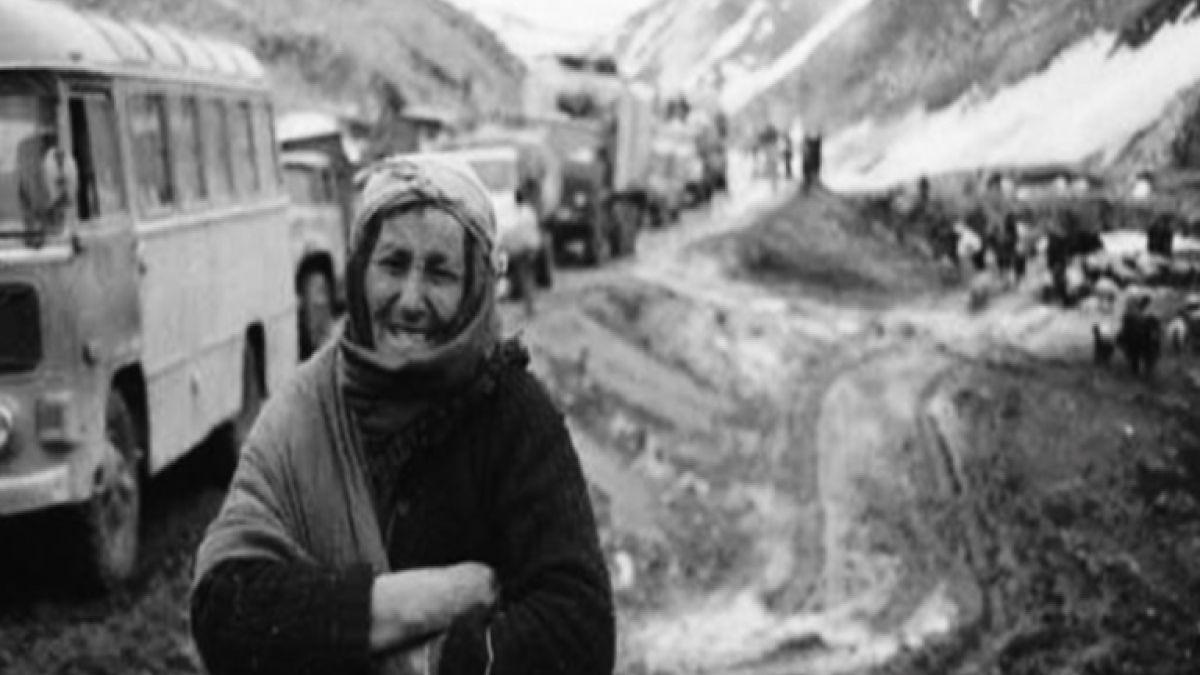 Ermənilərin Qaradağlı kəndində törətdiyi qətliamdan 34 il ötür