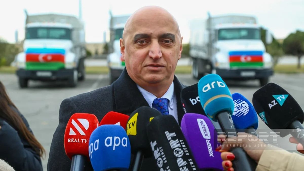 Emin Həsənzadə: İrana 30 tona yaxın humanitar yardım göndərilib