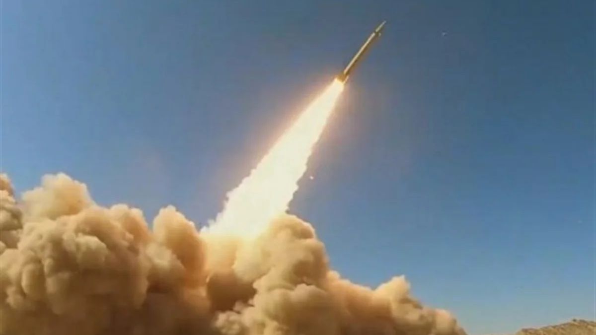 İran İsrail ərazisinə yeni raket hücumu həyata keçirib